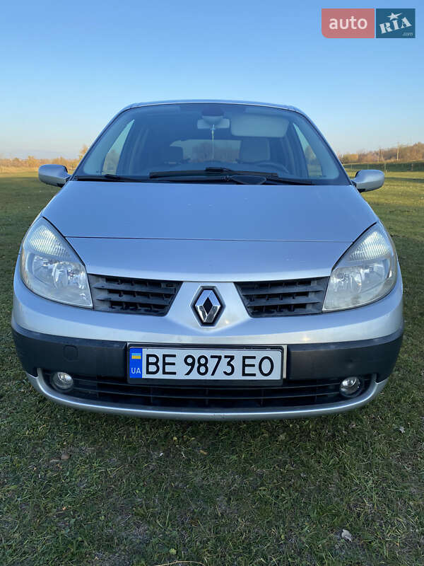 Минивэн Renault Scenic 2005 в Вознесенске