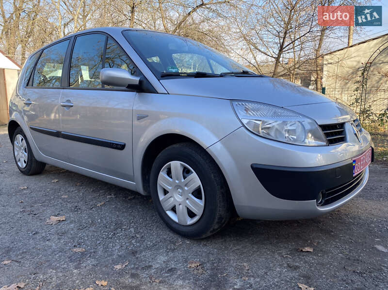 Минивэн Renault Scenic 2006 в Киверцах