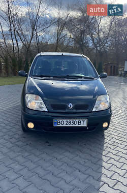 Минивэн Renault Scenic 2001 в 