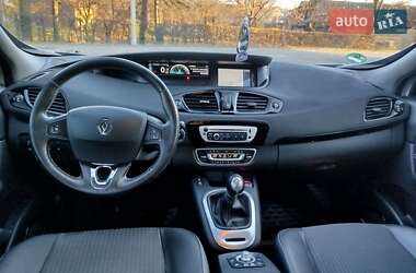 Минивэн Renault Scenic 2013 в Косове