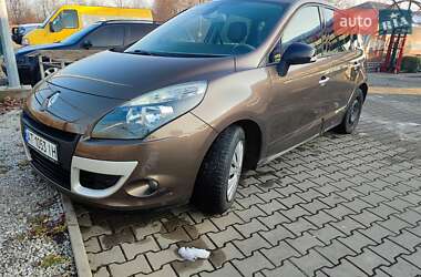 Renault Scenic 2011