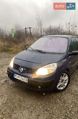 Мінівен Renault Scenic 2004 в Хирові