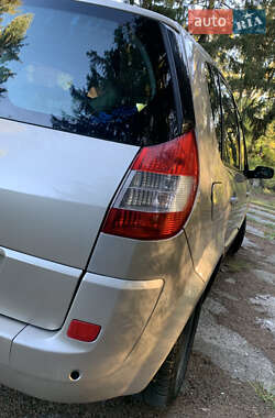Минивэн Renault Scenic 2008 в 