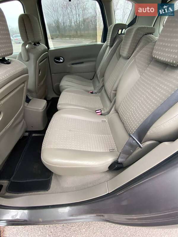Минивэн Renault Scenic 2004 в Запорожье