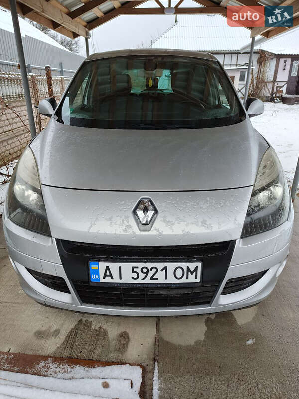 Renault Scenic 2011