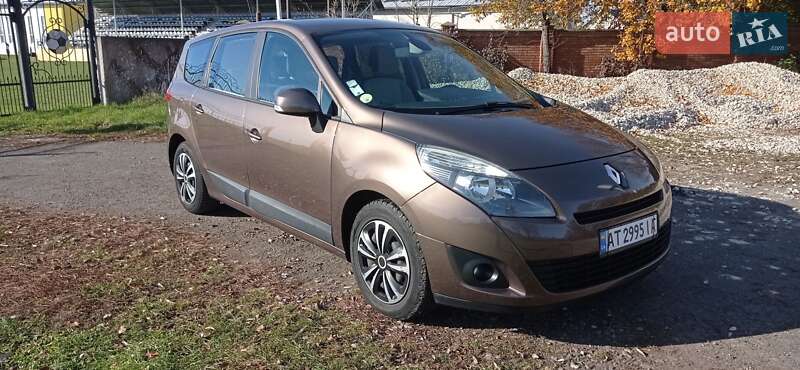 Мінівен Renault Scenic 2010 в Коломиї