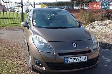 Мінівен Renault Scenic 2010 в Коломиї