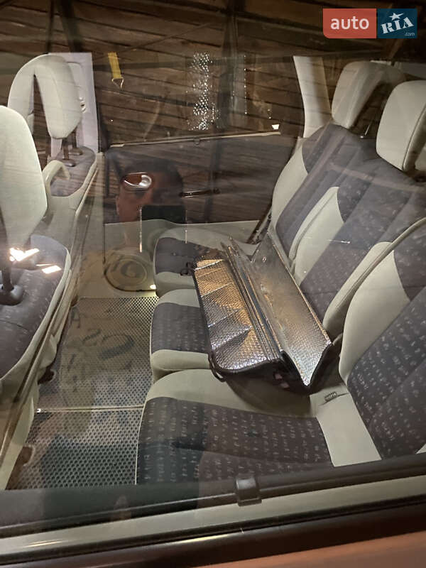 Минивэн Renault Scenic 2004 в Пирятине