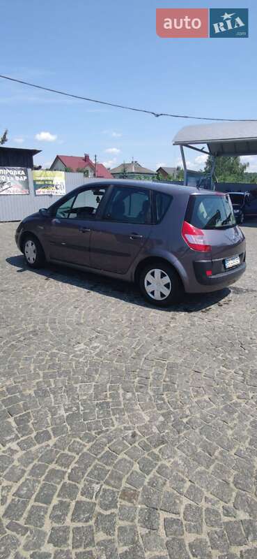 Минивэн Renault Scenic 2005 в 