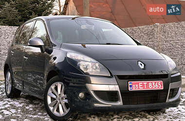 Мінівен Renault Scenic 2010 в Рівному