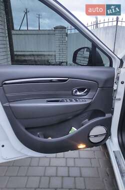 Мінівен Renault Scenic 2015 в Житомирі