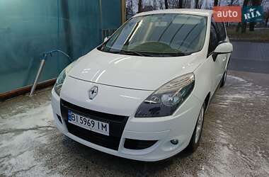 Мінівен Renault Scenic 2011 в Горішніх Плавнях