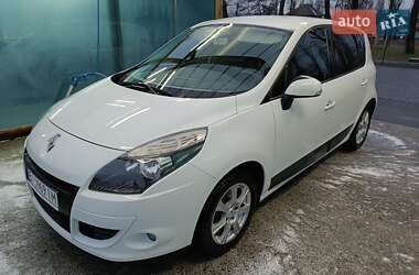 Мінівен Renault Scenic 2011 в Горішніх Плавнях