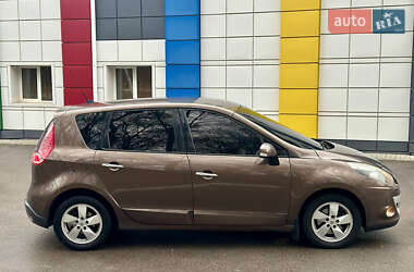 Мінівен Renault Scenic 2009 в Кропивницькому