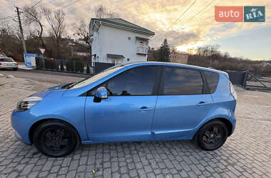 Мінівен Renault Scenic 2015 в 