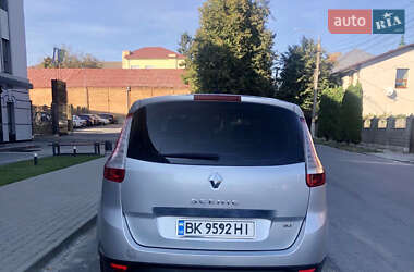 Минивэн Renault Scenic 2010 в Здолбунове