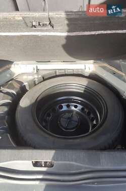 Минивэн Renault Scenic 2014 в 