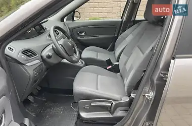 Renault Scenic 2012