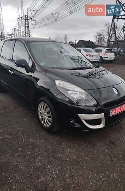 Минивэн Renault Scenic 2012 в Луцке