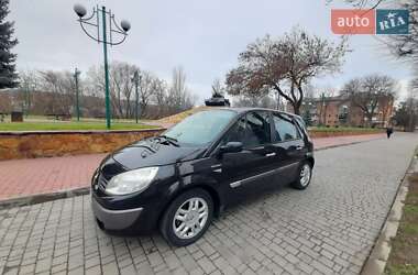 Минивэн Renault Scenic 2005 в Могилев-Подольске