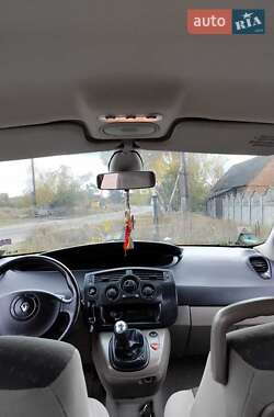 Минивэн Renault Scenic 2005 в 