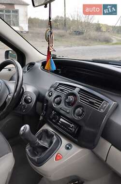 Минивэн Renault Scenic 2005 в 