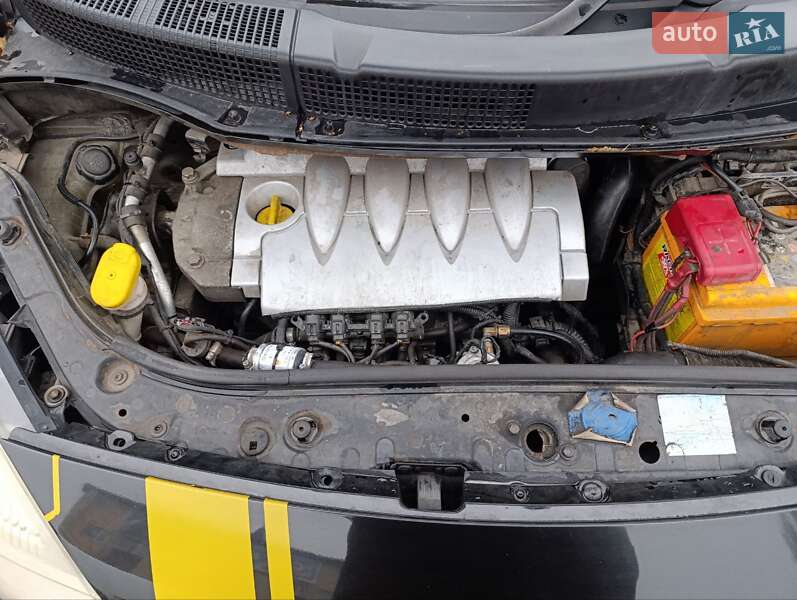 Минивэн Renault Scenic 2005 в Киеве