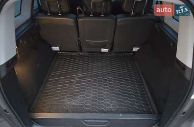 Минивэн Renault Scenic 2012 в 