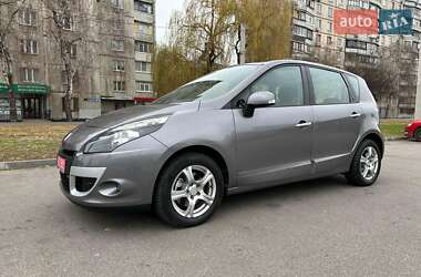 Минивэн Renault Scenic 2011 в Харькове