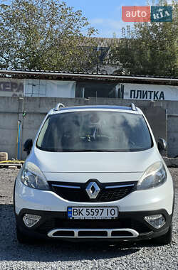 Мінівен Renault Scenic 2015 в Рівному