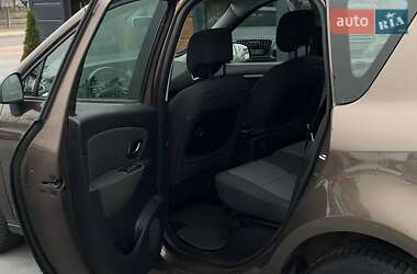 Минивэн Renault Scenic 2013 в Ровно