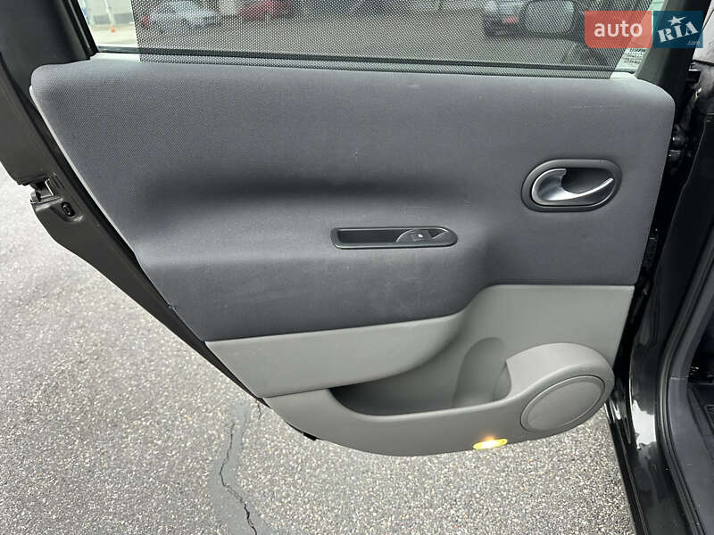 Минивэн Renault Scenic 2007 в Киеве