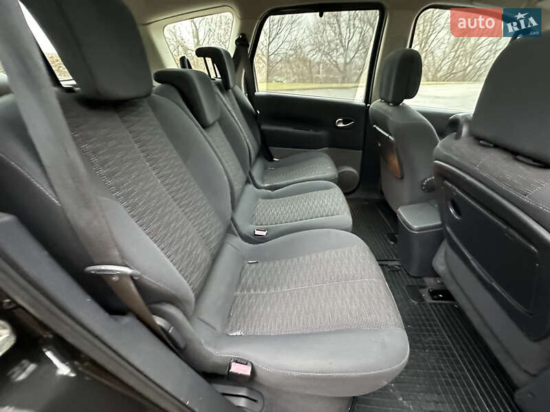Минивэн Renault Scenic 2007 в Киеве