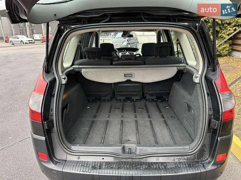 Минивэн Renault Scenic 2007 в Киеве