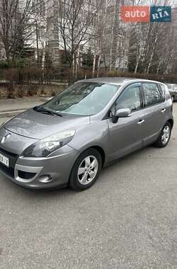 Мінівен Renault Scenic 2011 в Запоріжжі