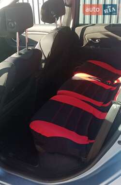 Минивэн Renault Scenic 2010 в 