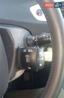 Минивэн Renault Scenic 2010 в 