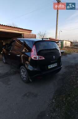 Мінівен Renault Scenic 2011 в Глобиному