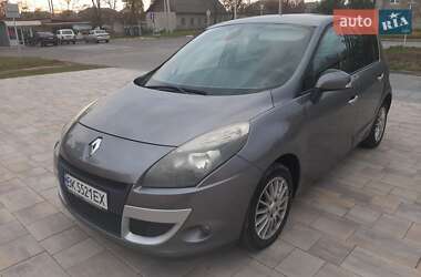Минивэн Renault Scenic 2009 в 