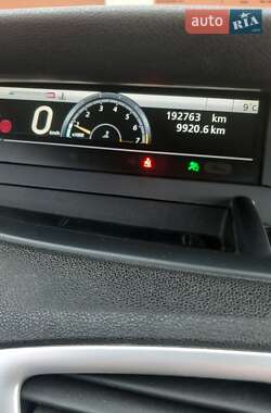 Минивэн Renault Scenic 2009 в 