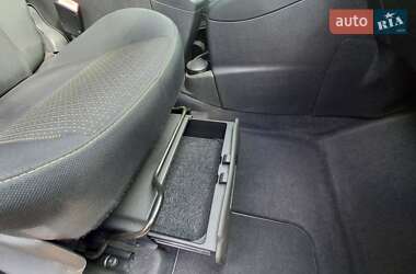 Минивэн Renault Scenic 2009 в 