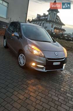 Мінівен Renault Scenic 2013 в Львові