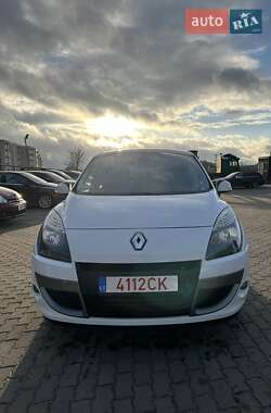 Минивэн Renault Scenic 2011 в 