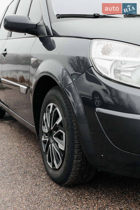 Мінівен Renault Scenic 2004 в Бердичеві