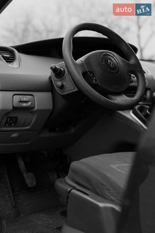 Мінівен Renault Scenic 2004 в Бердичеві