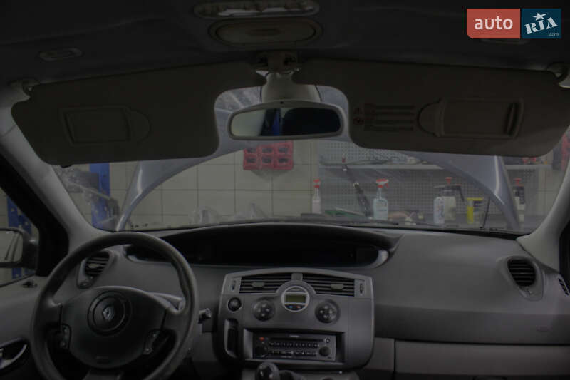 Мінівен Renault Scenic 2004 в Бердичеві