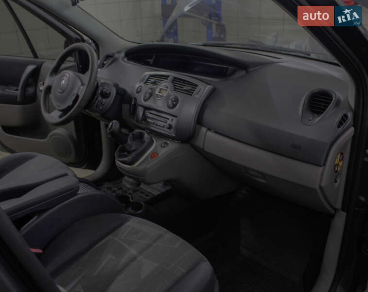 Мінівен Renault Scenic 2004 в Бердичеві