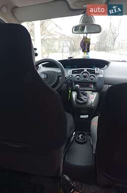 Мінівен Renault Scenic 2003 в 