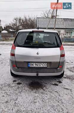 Мінівен Renault Scenic 2006 в Демидівці