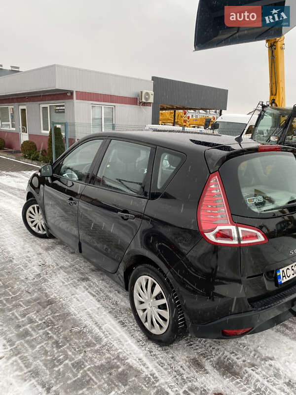 Мінівен Renault Scenic 2010 в Луцьку